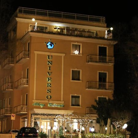 Hotel Universo ฟีอุจจี ภายนอก รูปภาพ